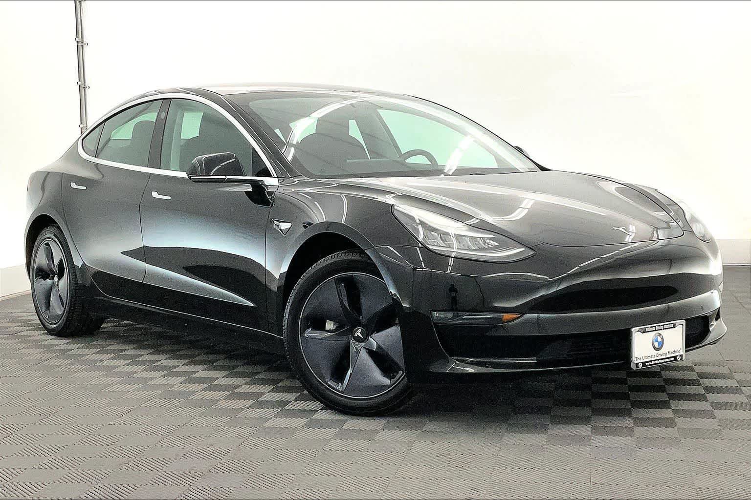 Thumbnail: 2019 Tesla Model 3 - 21