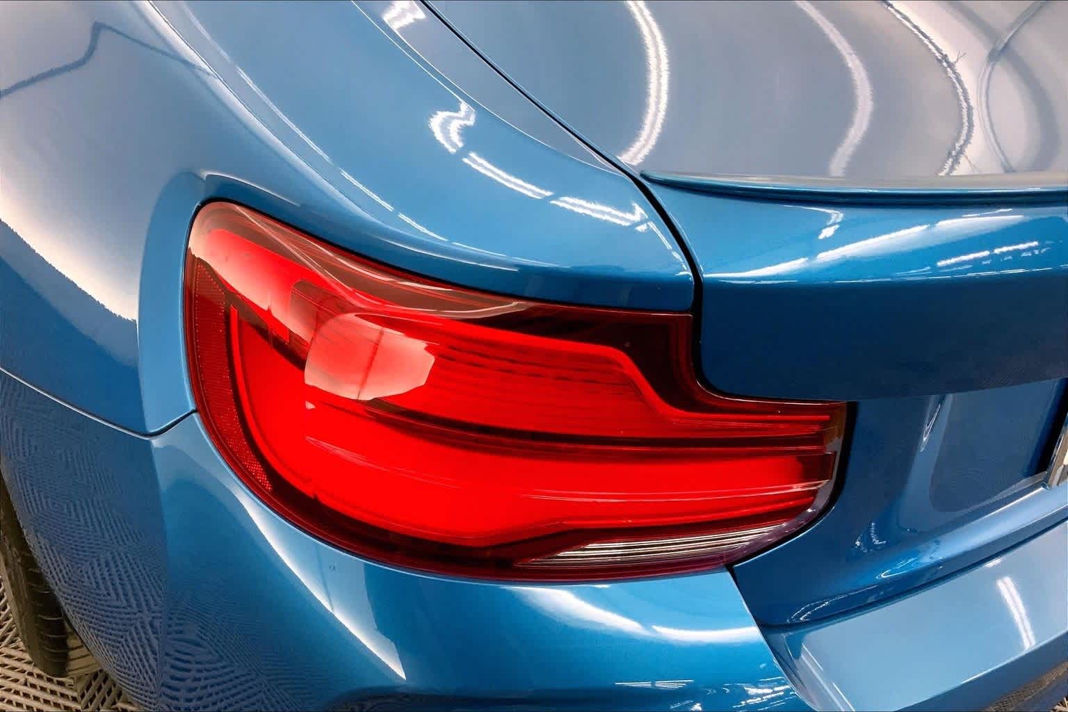 Thumbnail: 2018 BMW M2 - 31