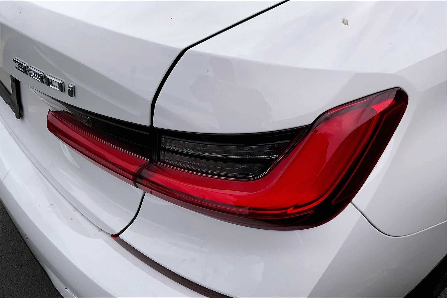 Thumbnail: 2020 BMW 3 Series - 16