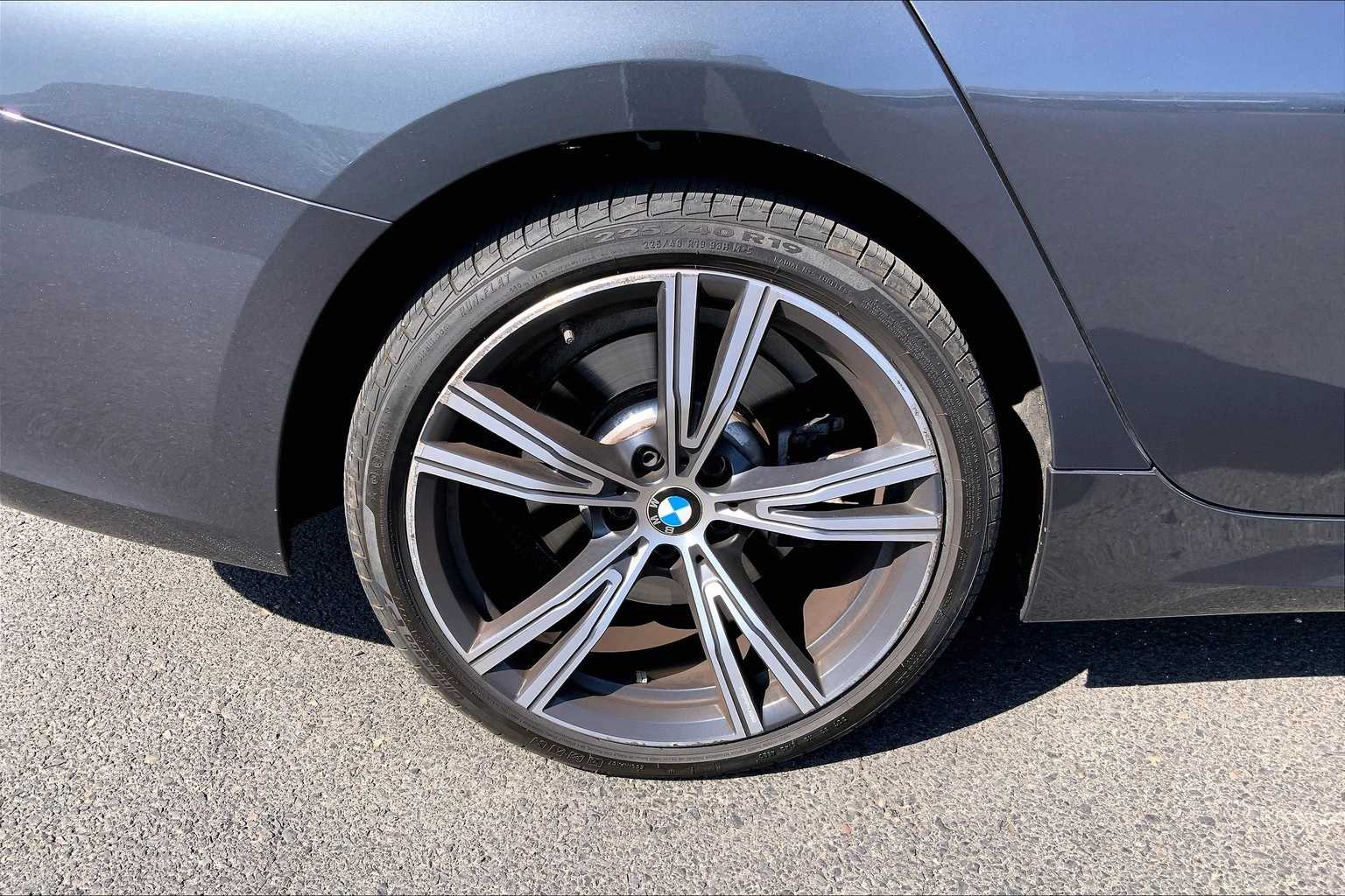 Thumbnail: 2021 BMW 3 Series - 20
