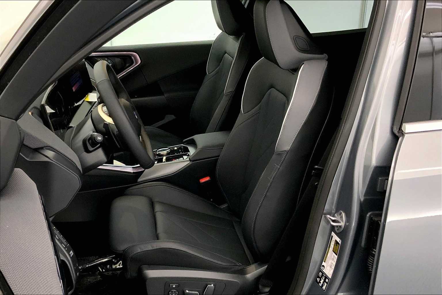 Thumbnail: 2025 BMW X3 - 11