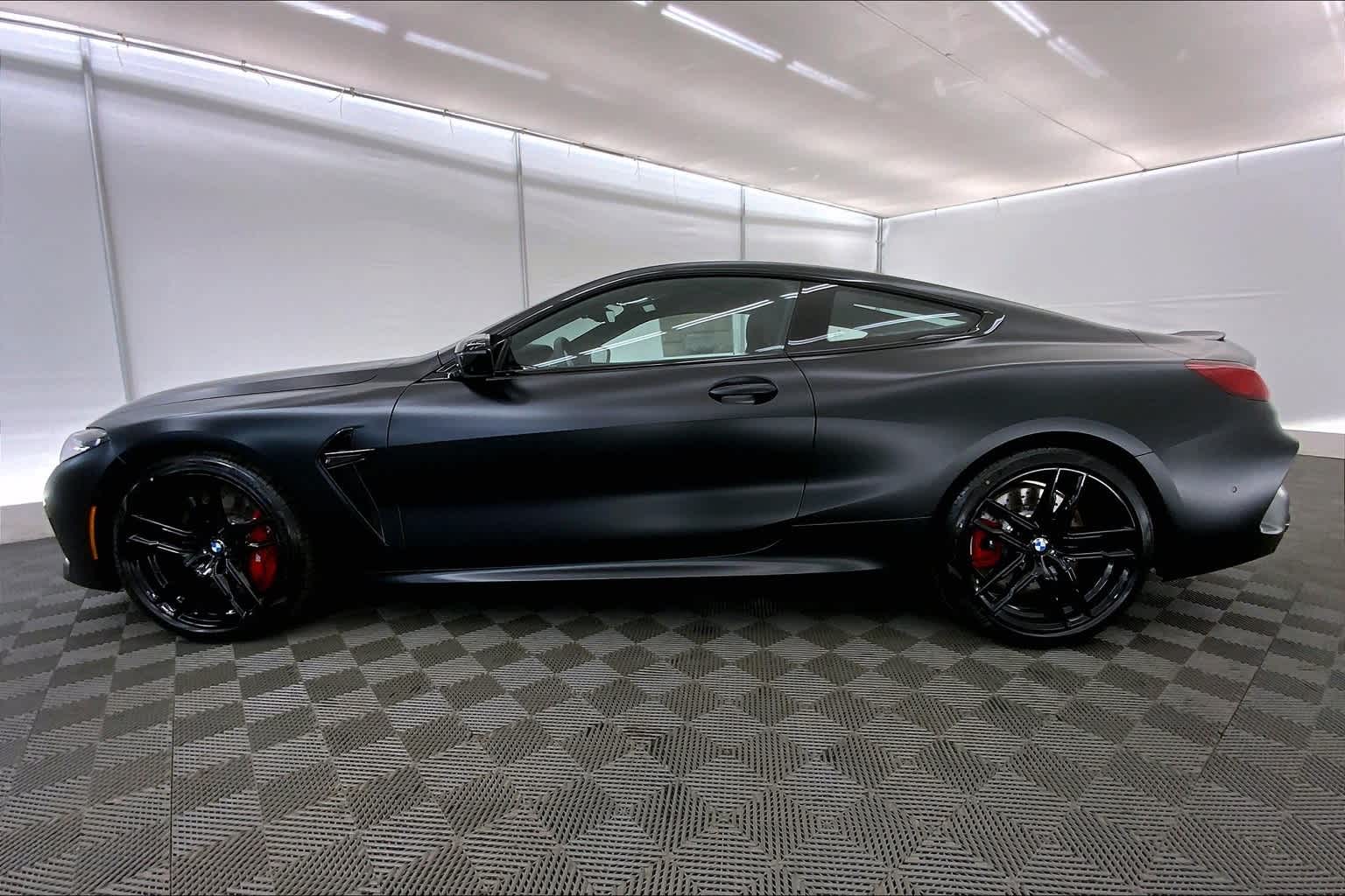 Thumbnail: 2025 BMW M8 - 3