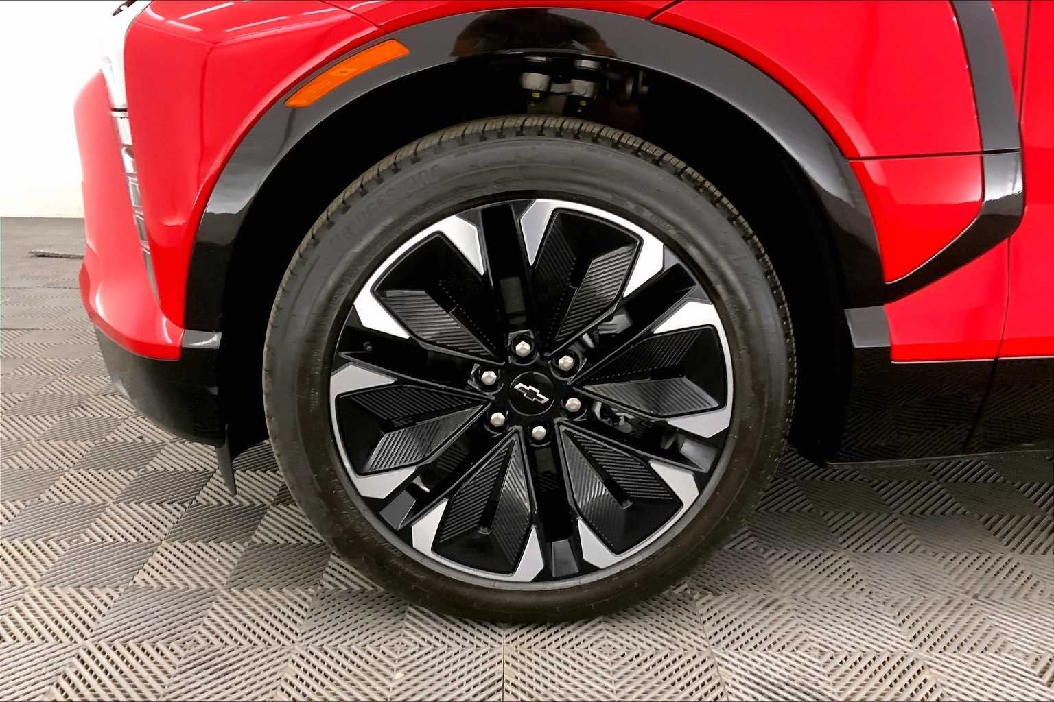 Thumbnail: 2024 Chevrolet Blazer EV - 8