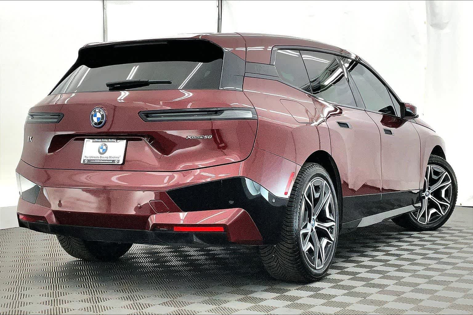 Thumbnail: 2024 BMW iX - 21