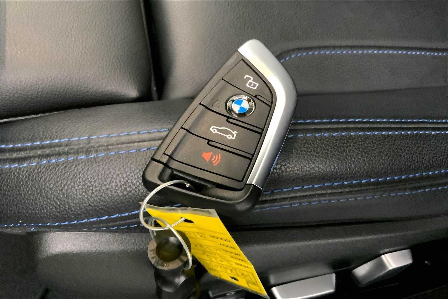 Thumbnail: 2023 BMW 3 Series - 19