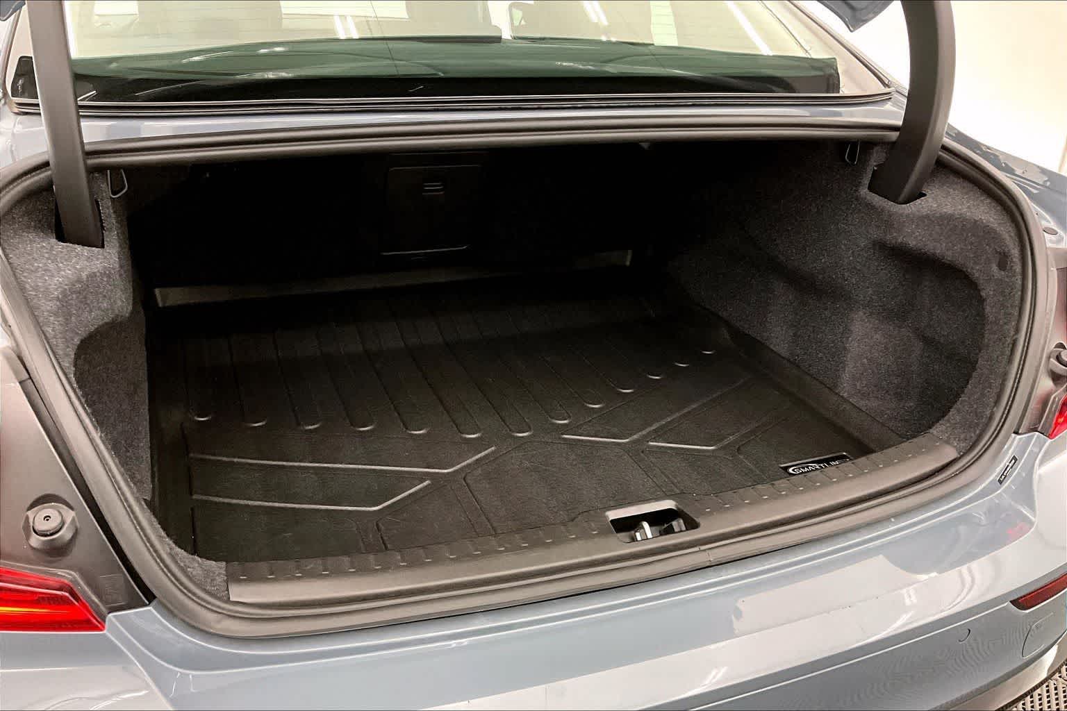 Thumbnail: 2024 Volvo S60 - 18