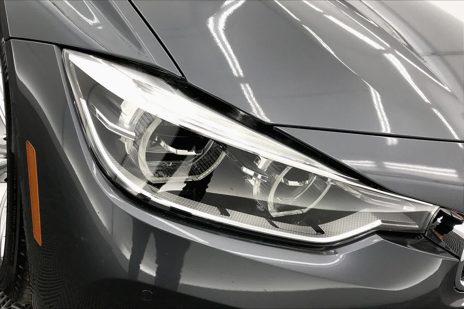 Thumbnail: 2016 BMW 3 Series - 31