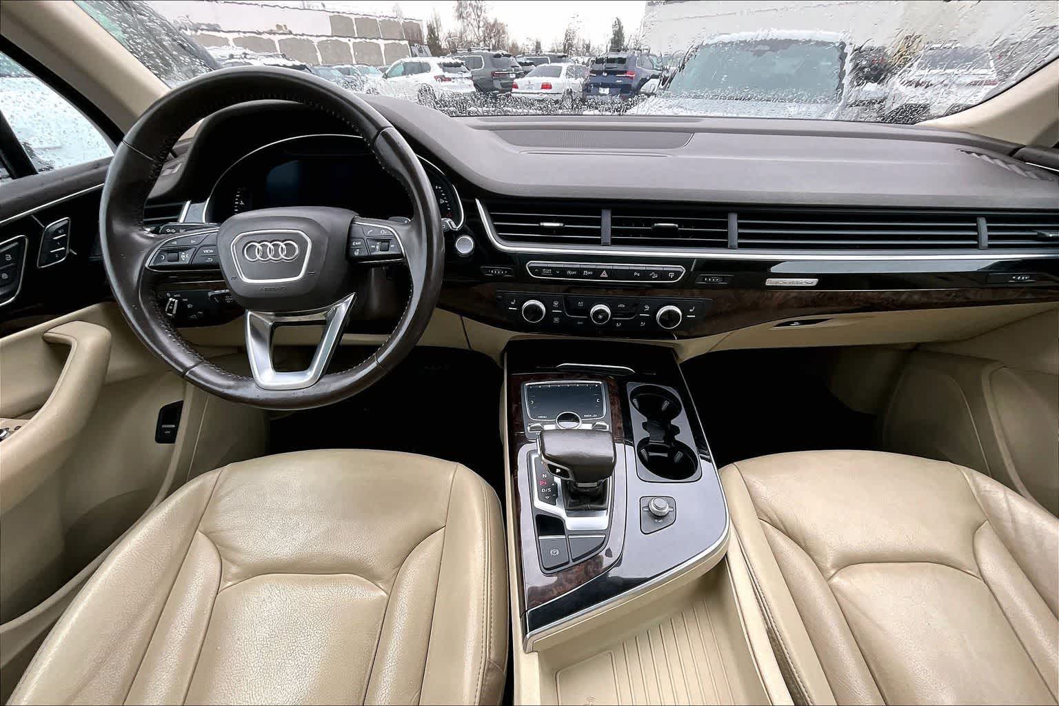 Thumbnail: 2017 Audi Q7 - 10