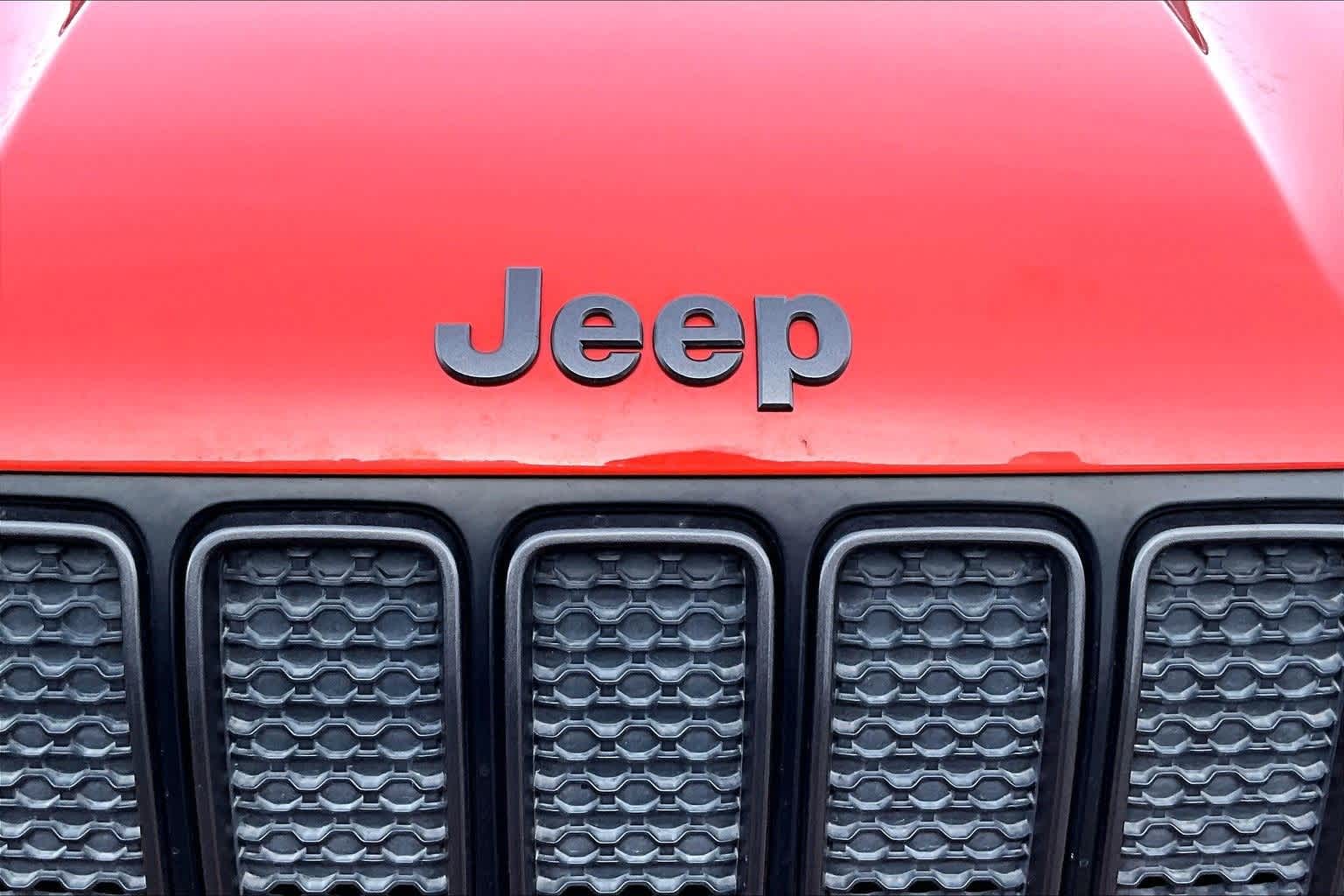 Thumbnail: 2021 Jeep Renegade - 18