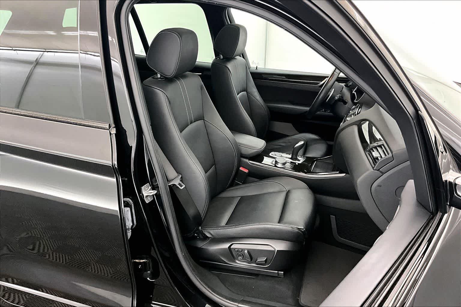 Thumbnail: 2017 BMW X3 - 13