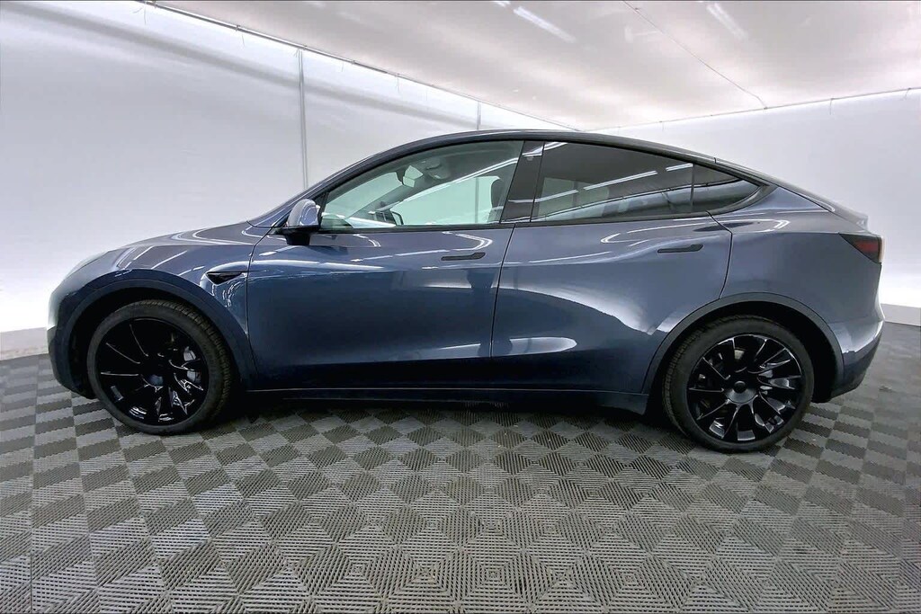 Used 2022 Tesla Model Y Long Range SUV
