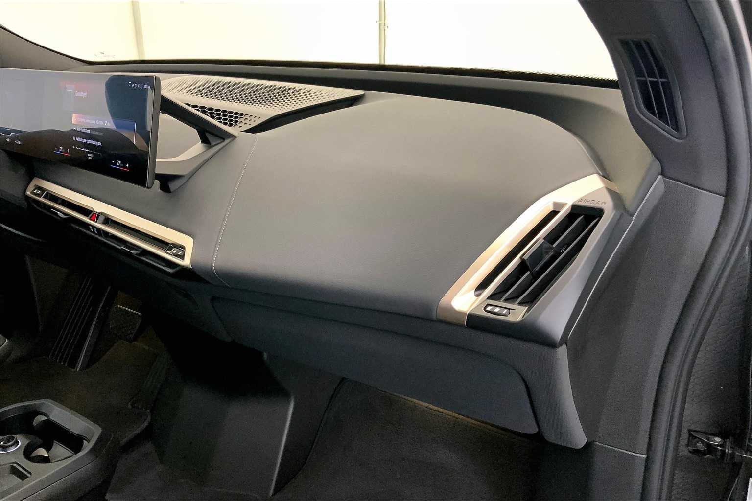 Thumbnail: 2023 BMW iX - 23