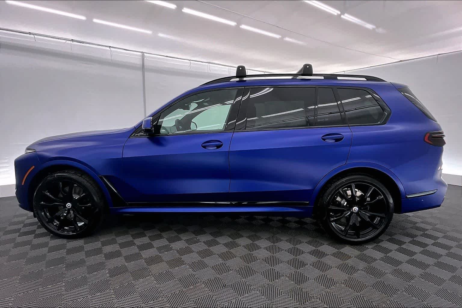 Thumbnail: 2026 BMW X7 - 3