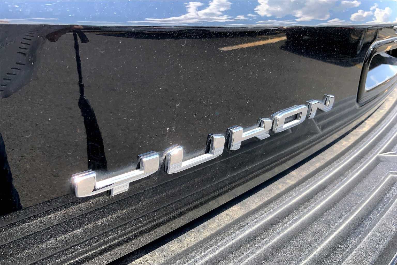 Thumbnail: 2023 GMC Yukon - 12