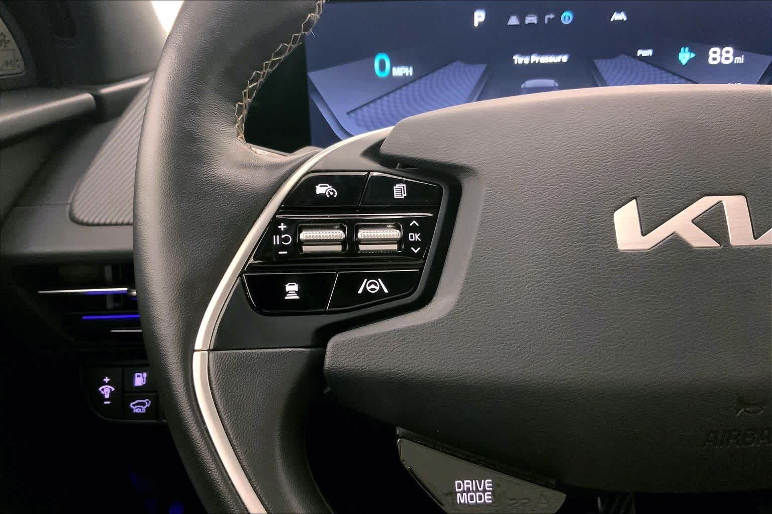 Thumbnail: 2023 Kia EV6 - 24