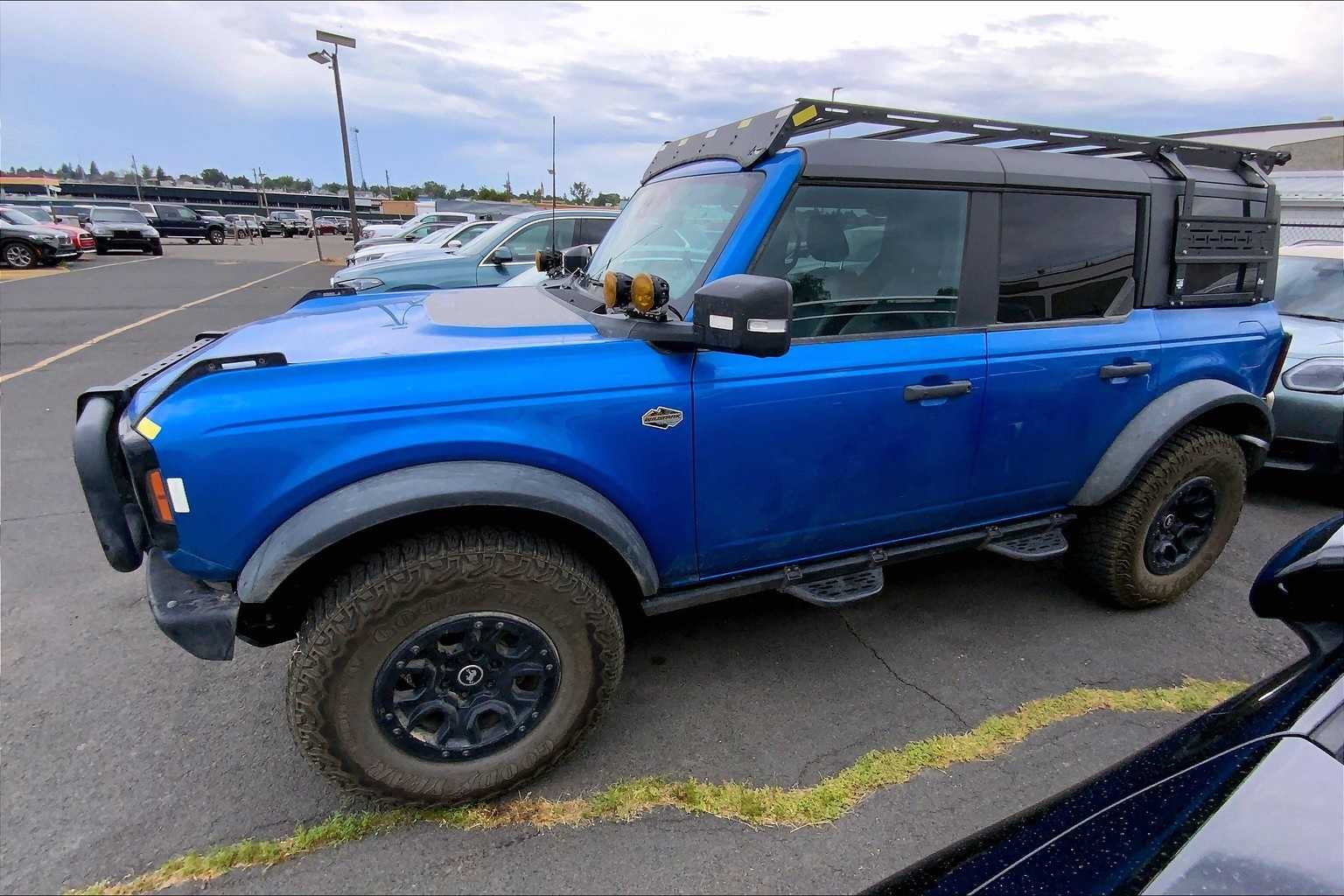 Thumbnail: 2023 Ford Bronco - 3
