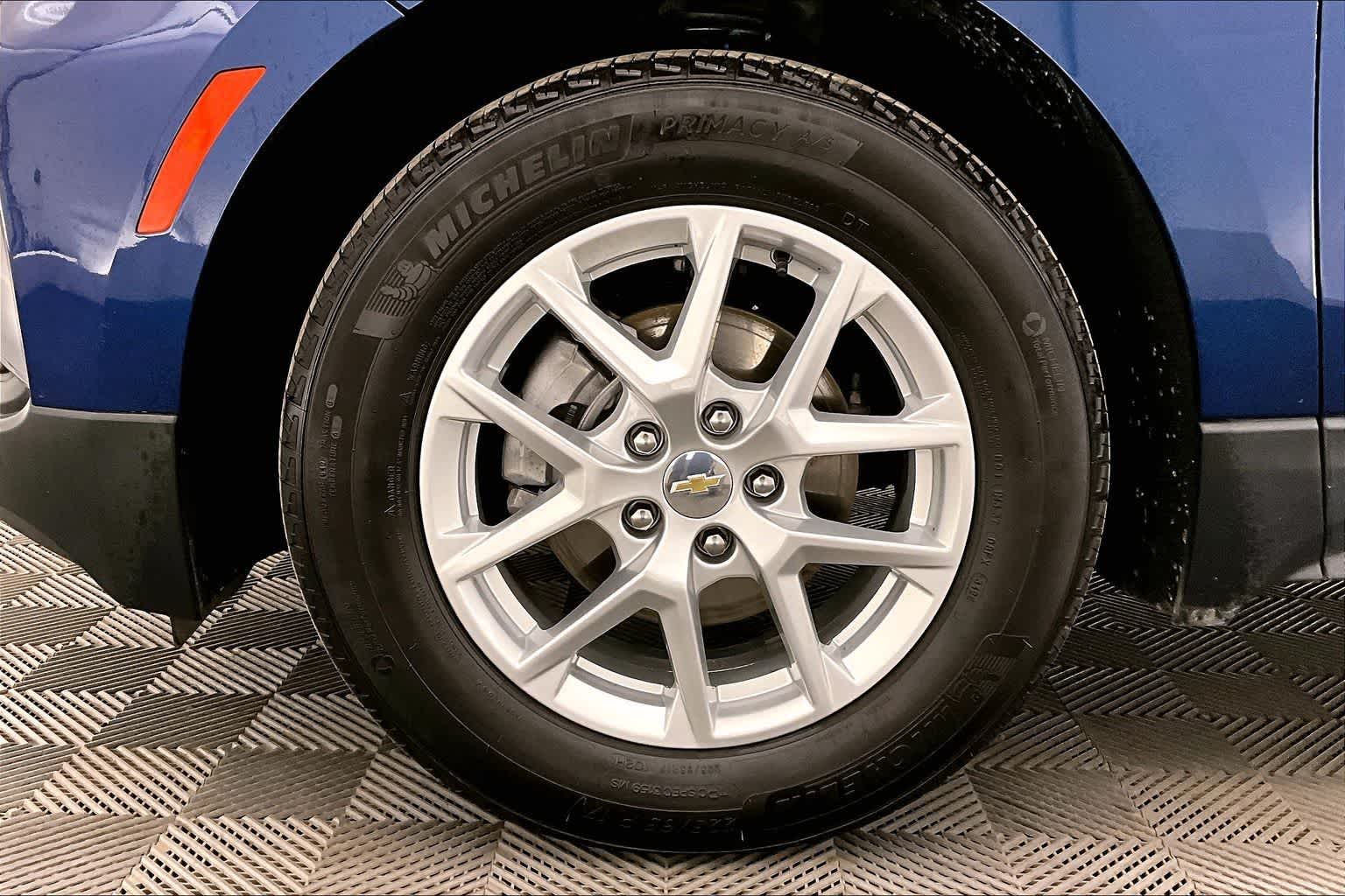 Thumbnail: 2023 Chevrolet Equinox - 8