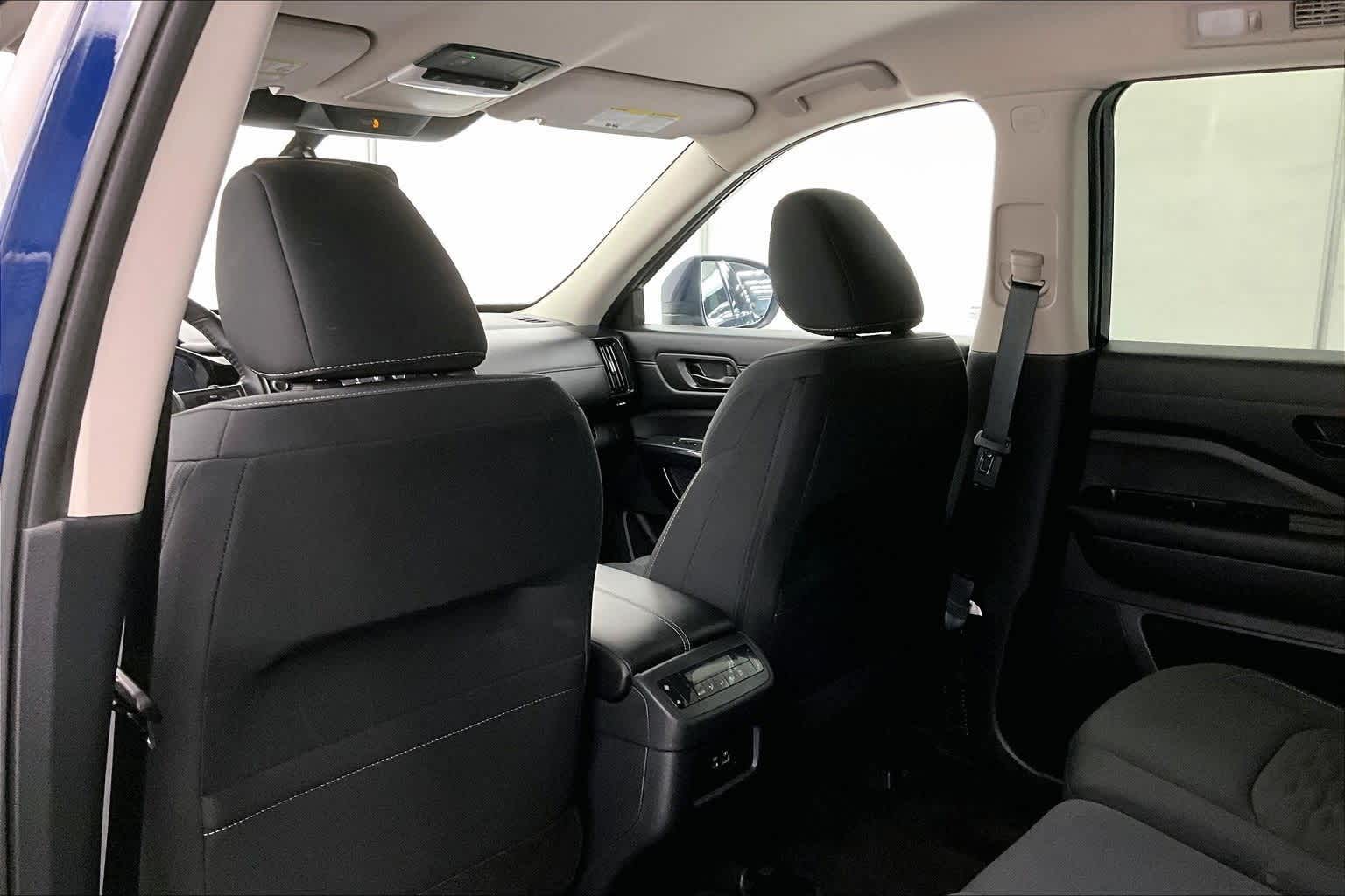 Thumbnail: 2025 Nissan Pathfinder - 12