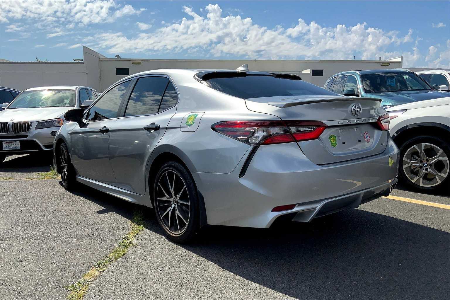 Thumbnail: 2023 Toyota Camry - 4