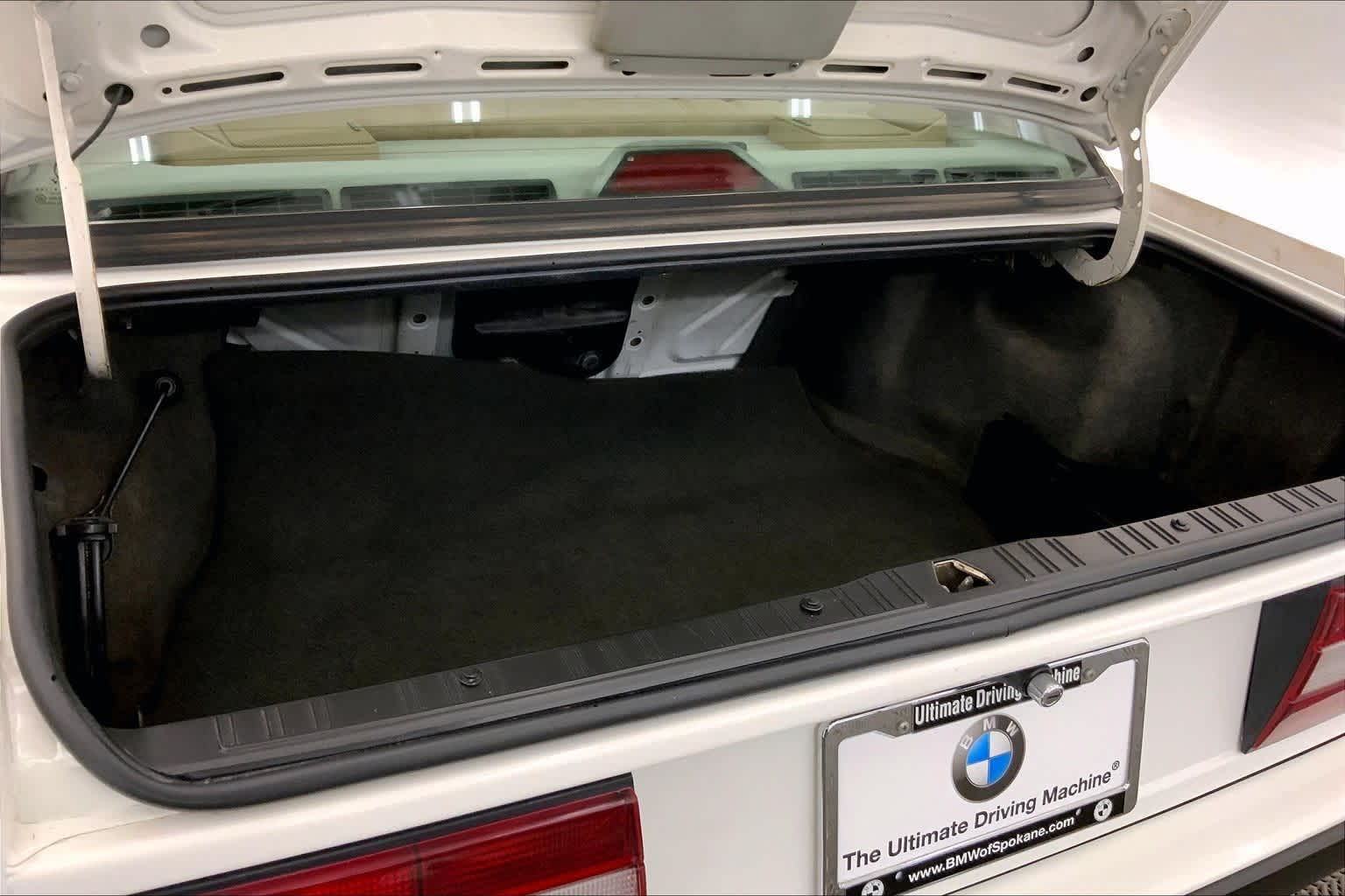 Thumbnail: 1991 BMW 3 Series - 18