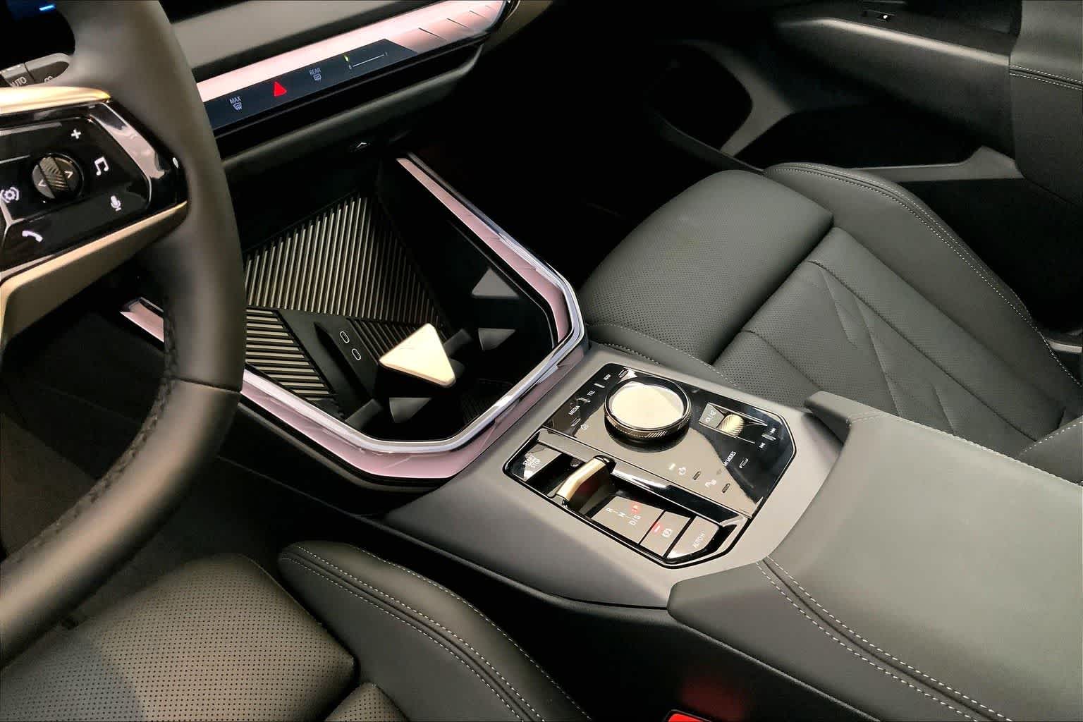 Thumbnail: 2025 BMW X3 - 16