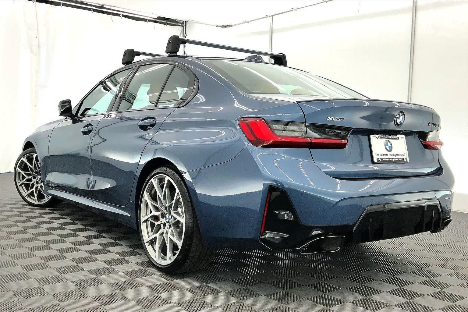 Thumbnail: 2026 BMW 3 Series - 4
