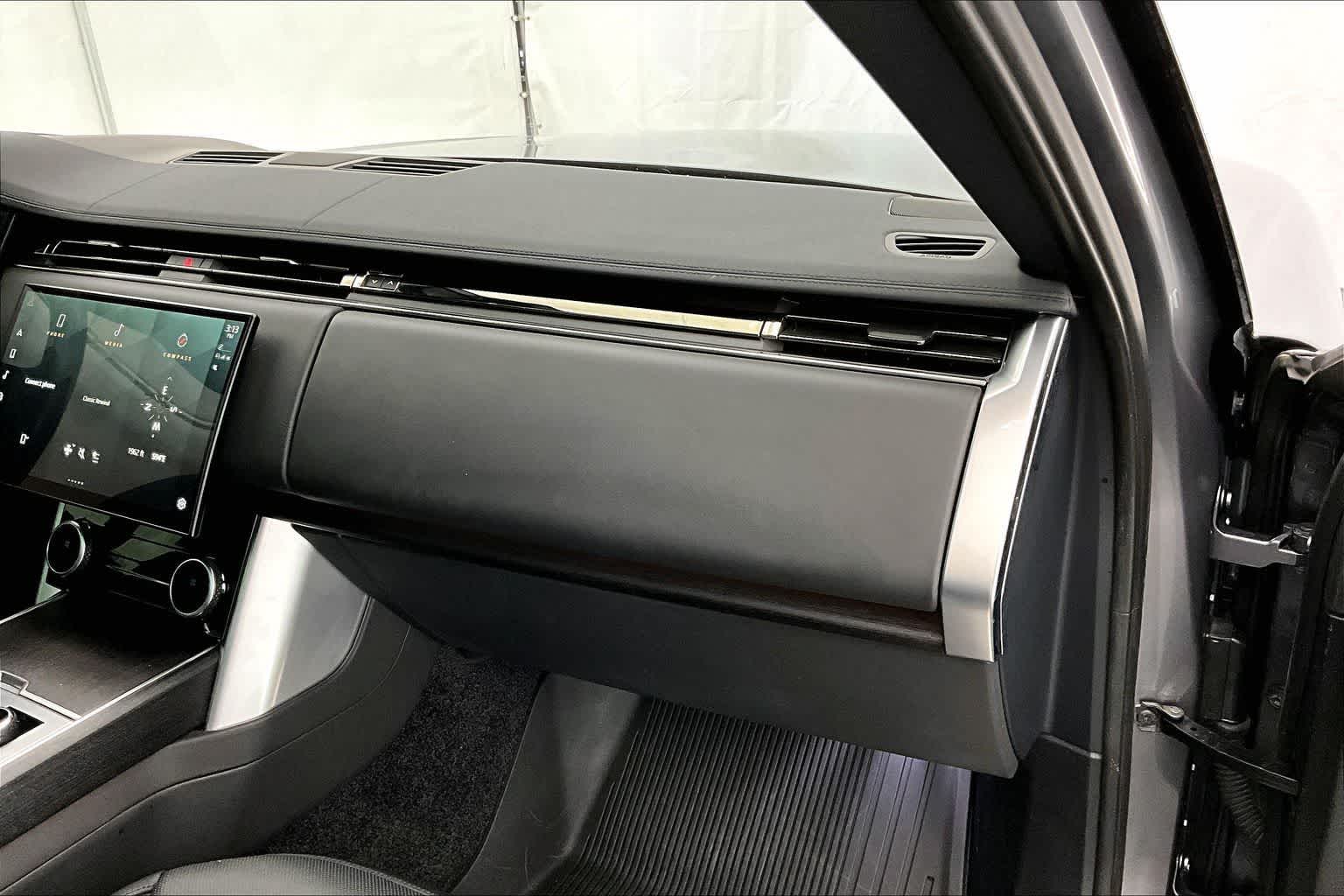 Thumbnail: 2023 Land Rover Range Rover - 23