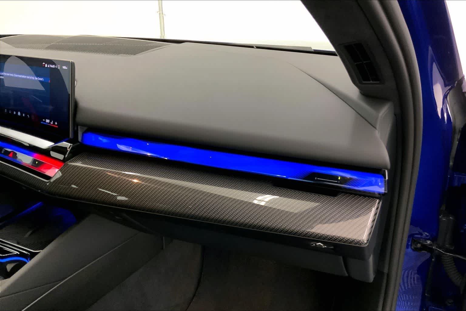 Thumbnail: 2025 BMW M5 - 23