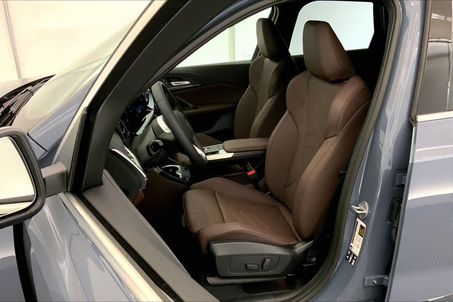 Thumbnail: 2025 BMW X1 - 11