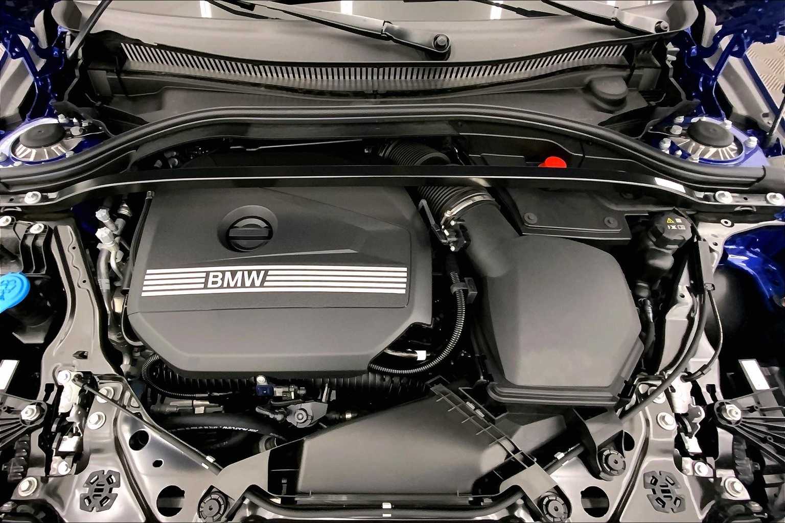 Thumbnail: 2025 BMW 2 Series - 9