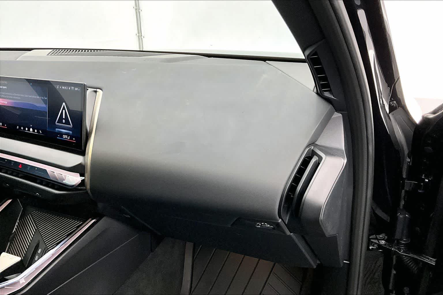 Thumbnail: 2025 BMW X3 - 23