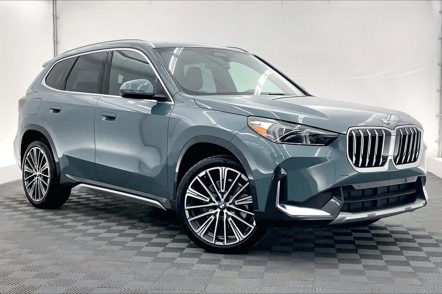 Thumbnail: 2025 BMW X1 - 21