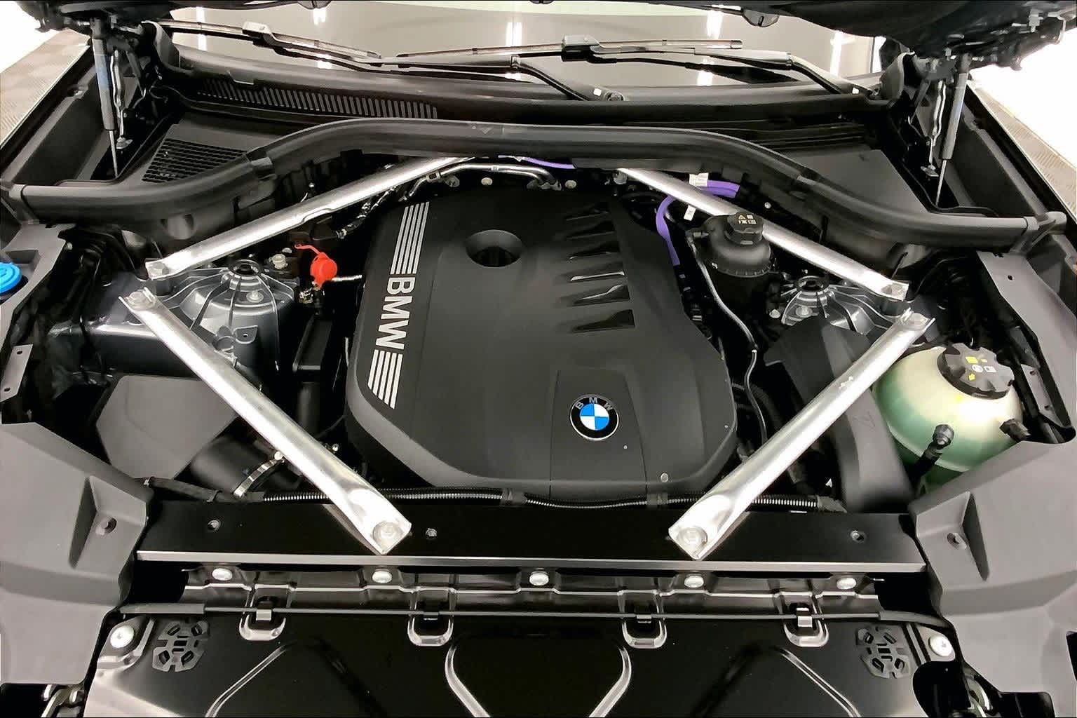 Thumbnail: 2026 BMW X5 - 9