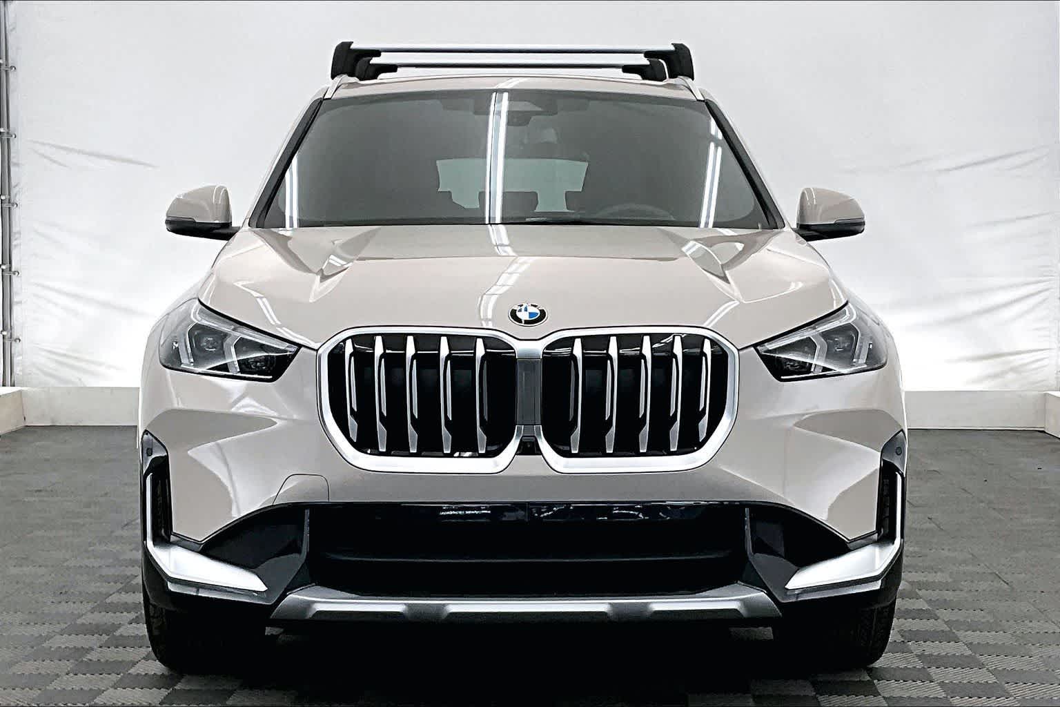 Thumbnail: 2026 BMW X1 - 6