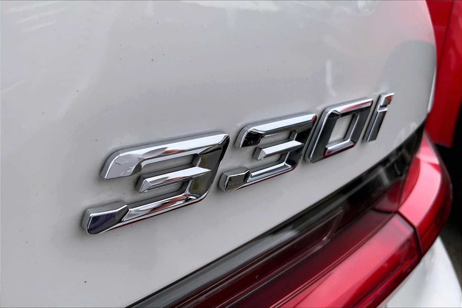 Thumbnail: 2020 BMW 3 Series - 12
