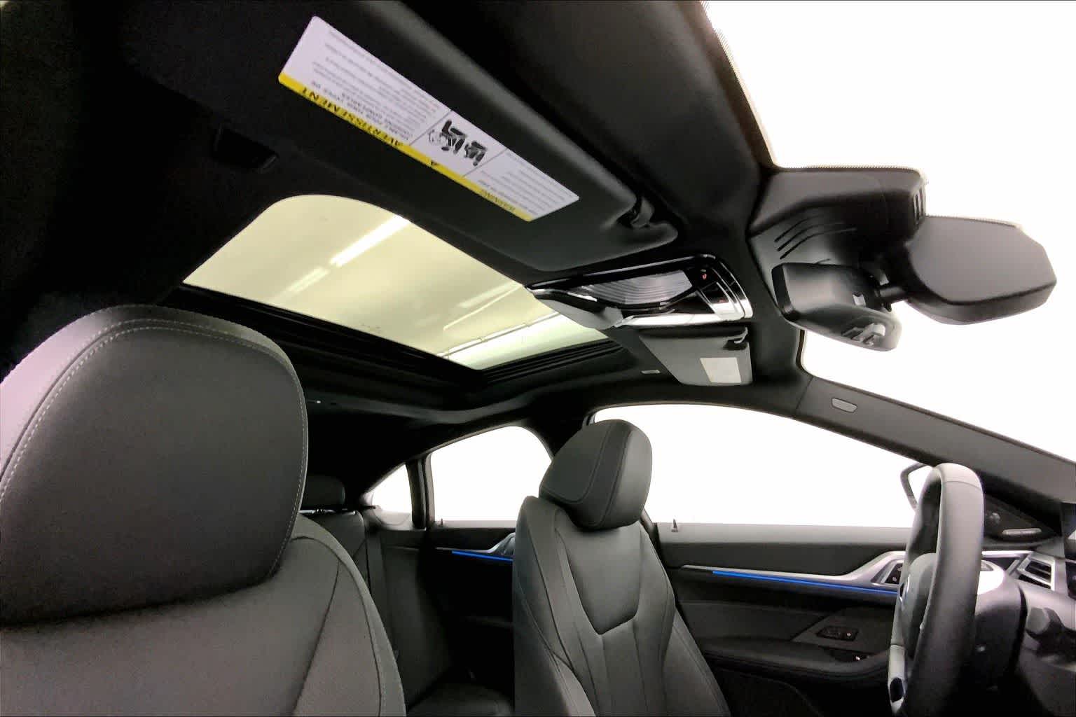 Thumbnail: 2025 BMW i4 - 30