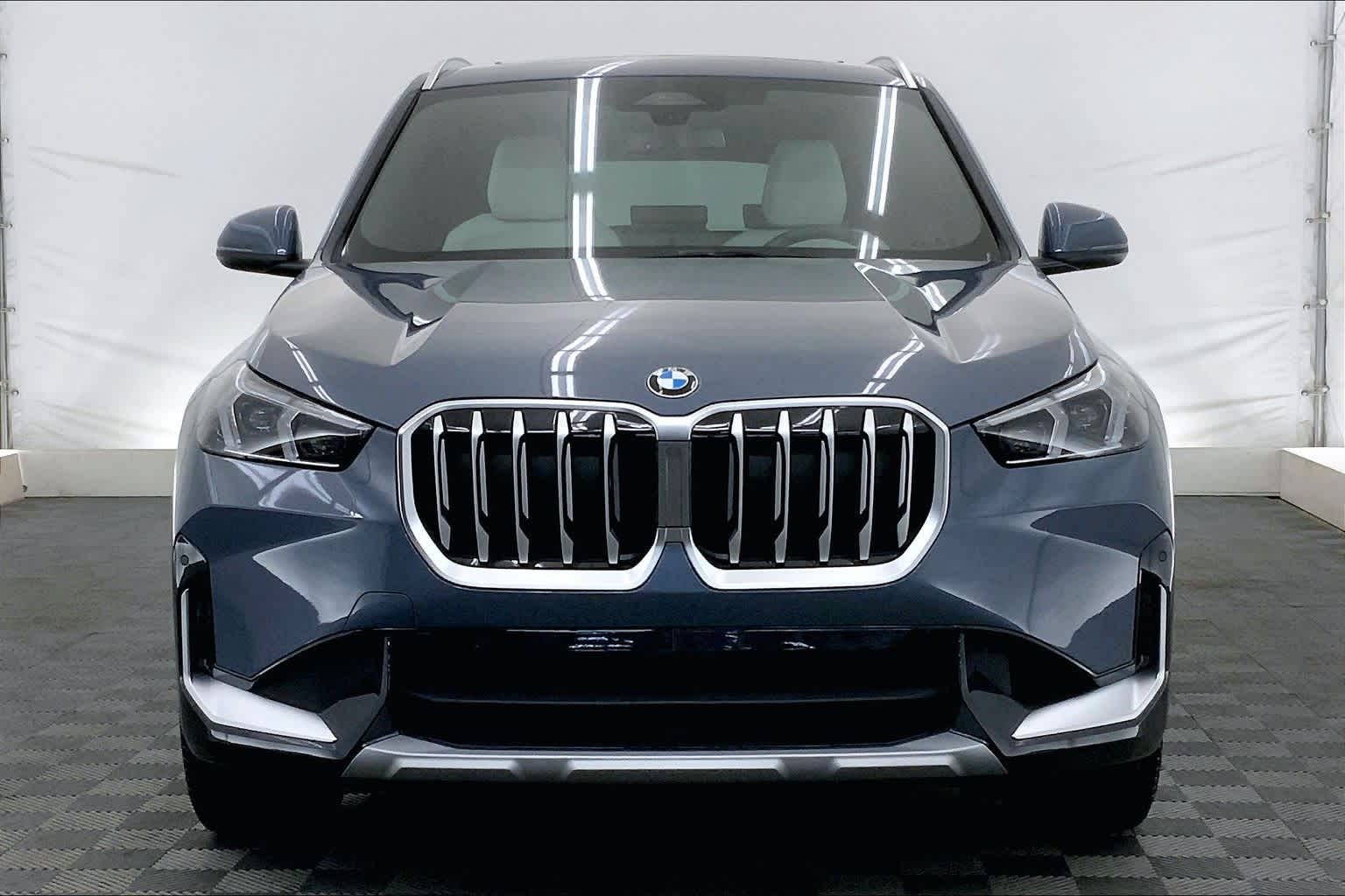 Thumbnail: 2026 BMW X1 - 6