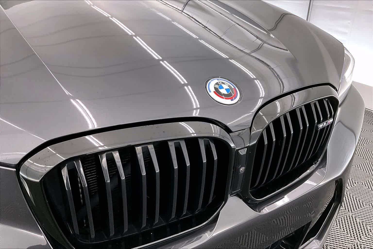 Thumbnail: 2023 BMW X4 - 33