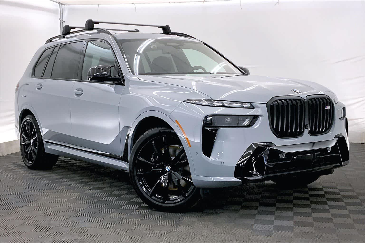 Thumbnail: 2026 BMW X7 - 21
