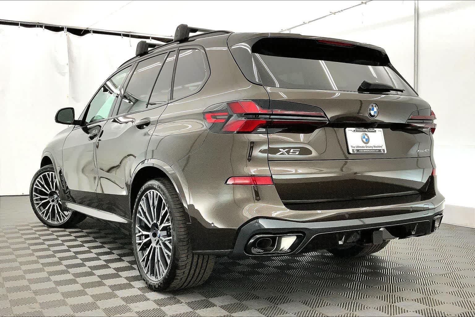 Thumbnail: 2026 BMW X5 - 4