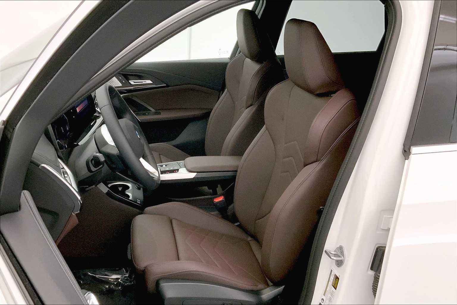 Thumbnail: 2025 BMW X1 - 11