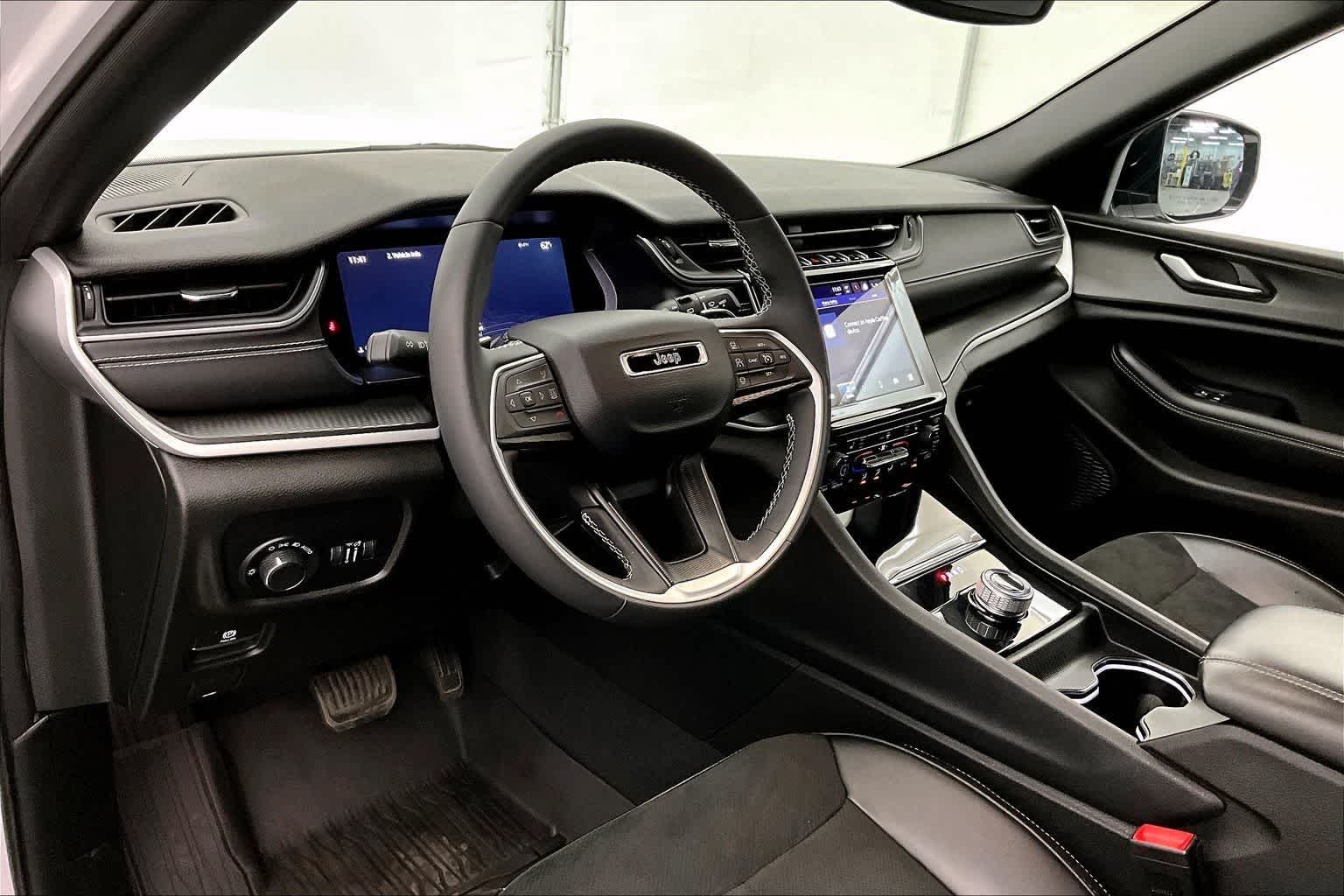 Thumbnail: 2023 Jeep Grand Cherokee - 2