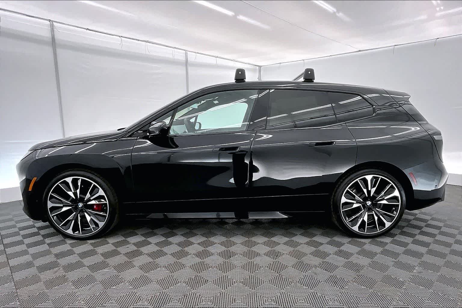 Thumbnail: 2026 BMW iX - 3