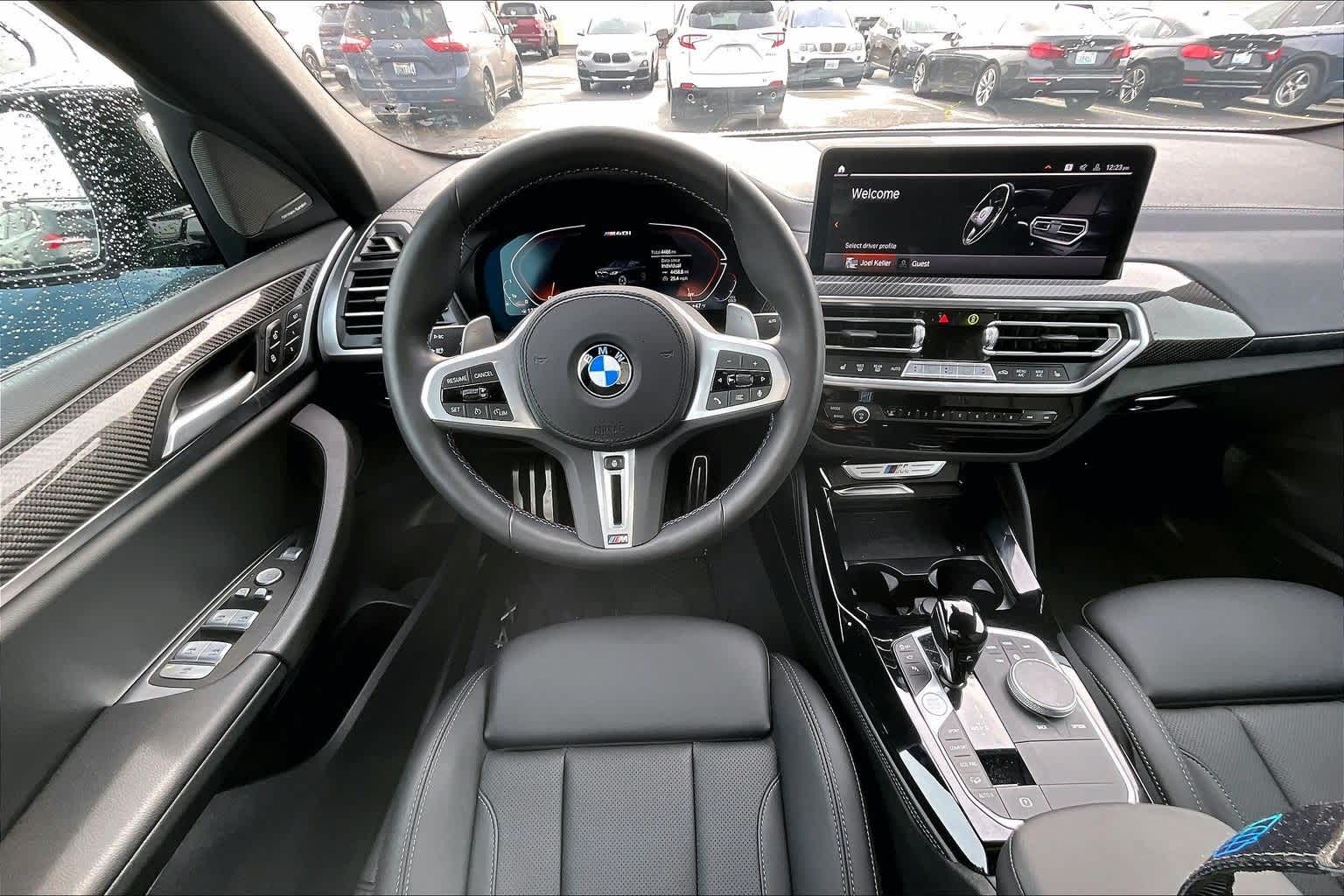 Thumbnail: 2025 BMW X4 - 15