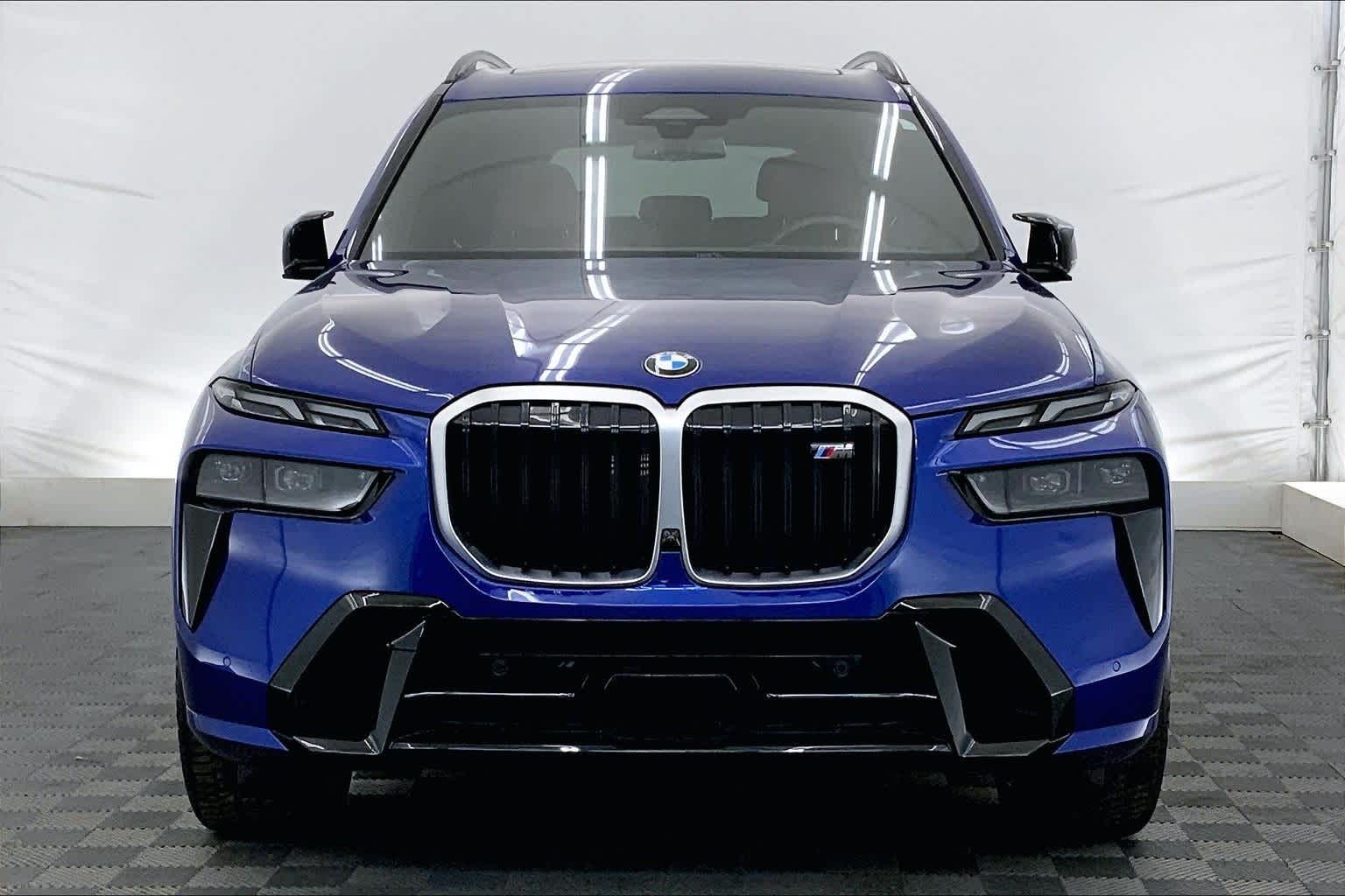 Thumbnail: 2024 BMW X7 - 6