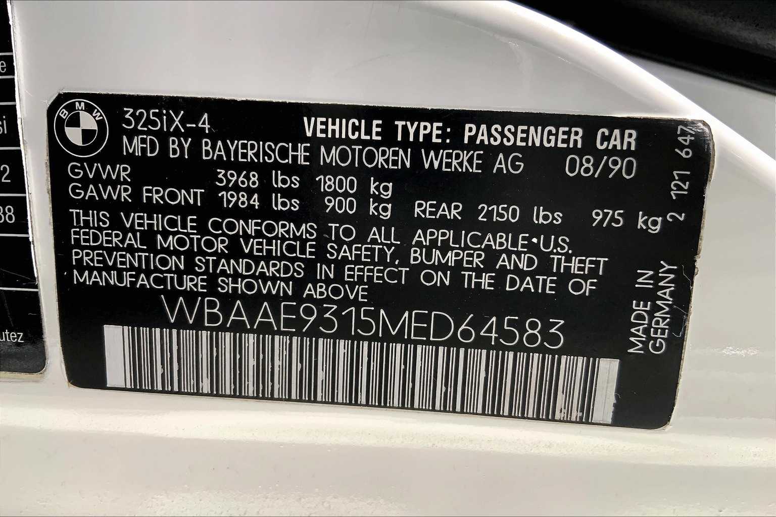 Thumbnail: 1991 BMW 3 Series - 21