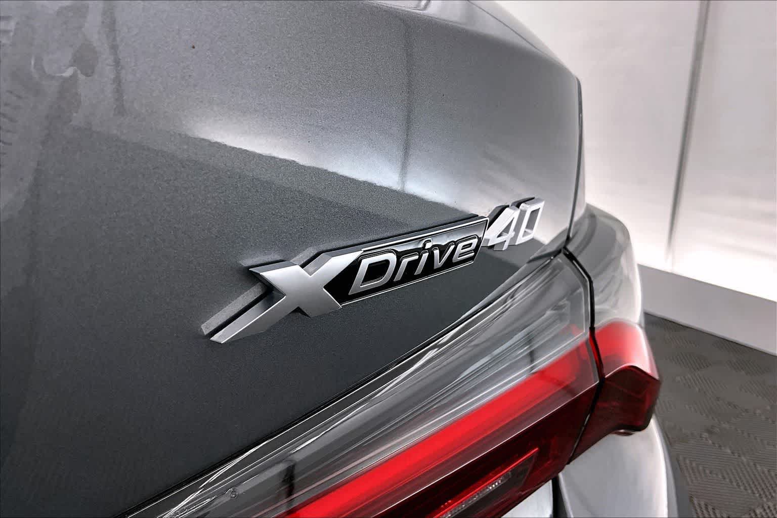 Thumbnail: 2025 BMW i4 - 7