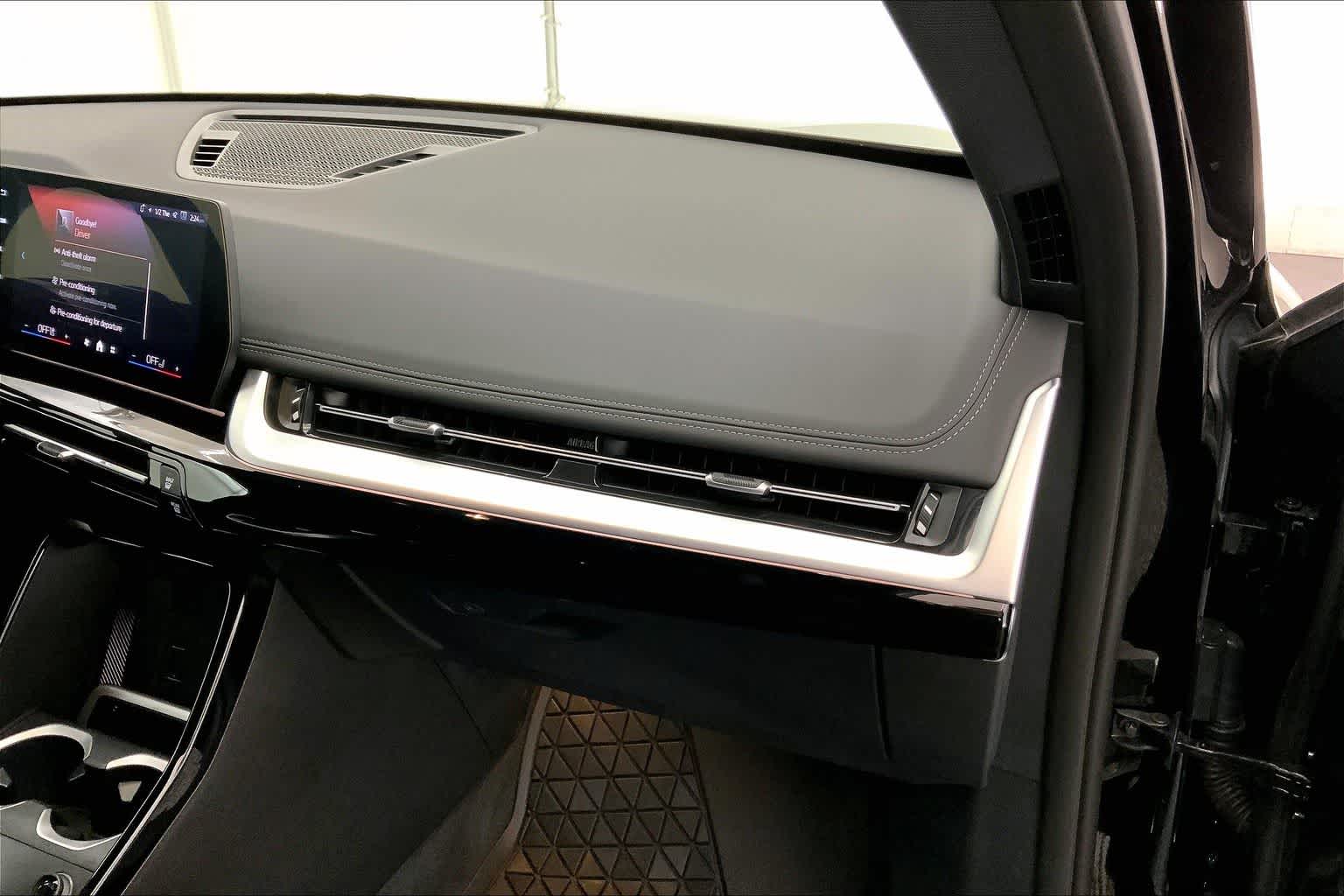 Thumbnail: 2025 BMW X1 - 23