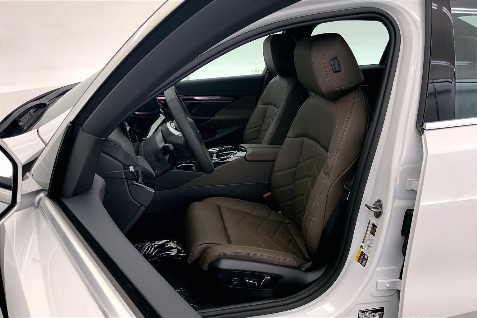 Thumbnail: 2024 BMW i5 - 11