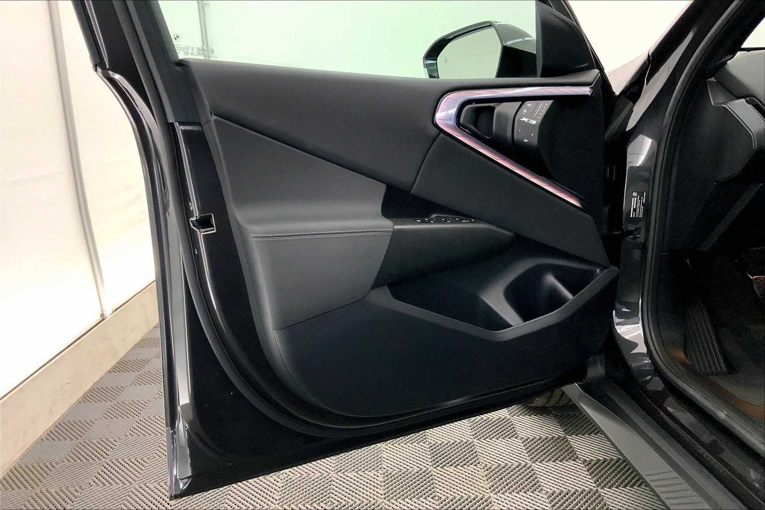 Thumbnail: 2025 BMW X3 - 27